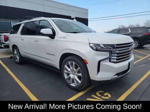 Used 2021 Chevrolet Suburban High Country image 1