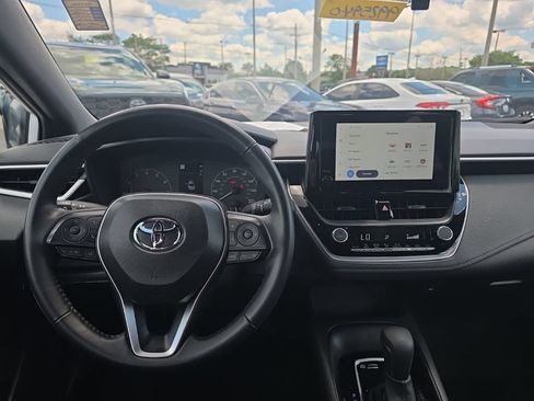 Used 2025 Toyota Corolla SE FWD image 12
