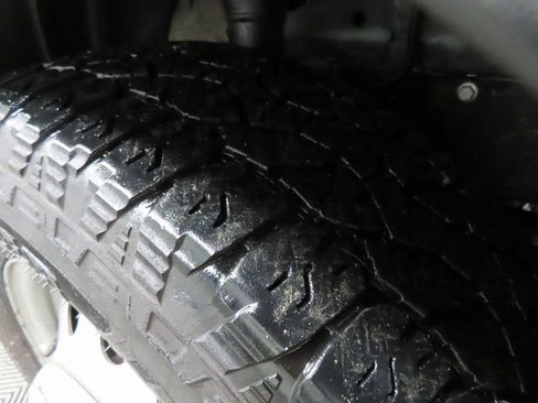 Used 2023 Ford Transit 250 Low Roof AWD w/ Exterior Upgrade Package image 7