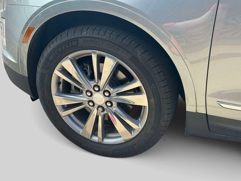 Used 2023 Cadillac XT5 Premium Luxury FWD image 10