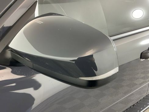 Used 2024 Toyota Tacoma TRD Off-Road image 9