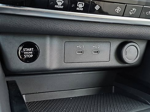 Certified 2025 Nissan Rogue SV image 24