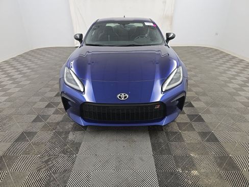 Used 2023 Toyota GR86 Premium RWD image 2