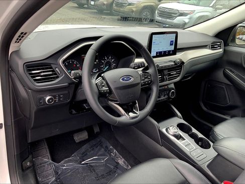 Used 2022 Ford Escape SEL image 16