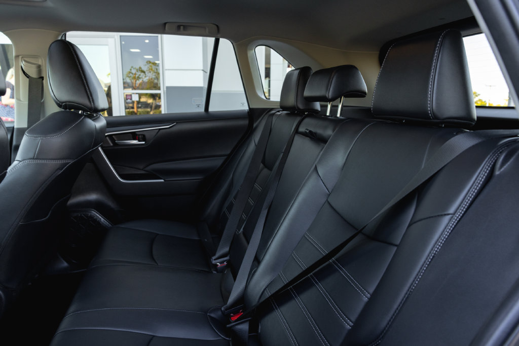Certified 2023 Toyota RAV4 XLE Premium FWD image 27