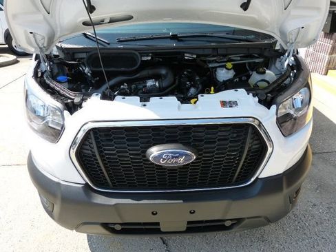 Used 2025 Ford Transit 250 Low Roof w/ Exterior Upgrade Package RWD image 9