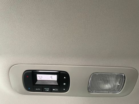 New 2026 Honda Odyssey Touring image 14