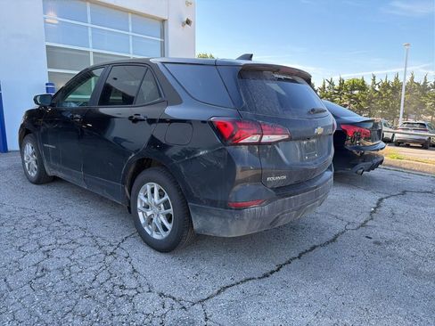 Used 2024 Chevrolet Equinox LS w/ LS Convenience Package FWD image 4