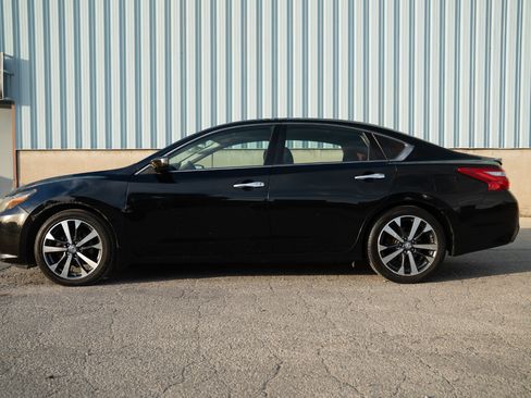 Used 2016 Nissan Altima 2.5 SR image 5