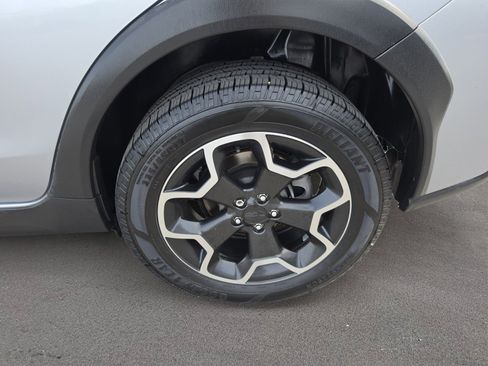 Used 2015 Subaru Crosstrek 2.0i Limited image 25