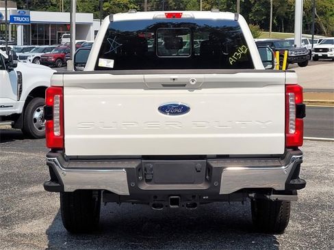 New 2026 Ford F250 Lariat w/ Chrome Package image 4