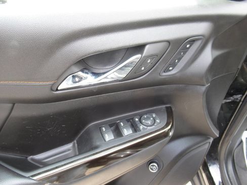 Used 2023 GMC Acadia AT4 w/ Preferred Package image 20