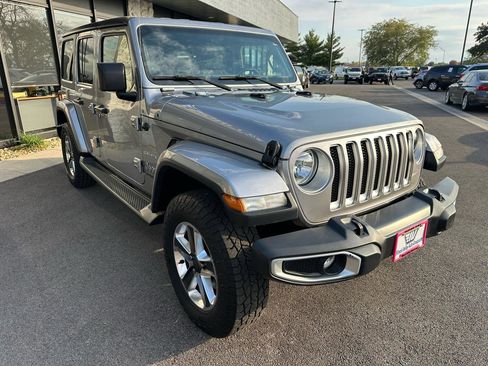 Used 2020 Jeep Wrangler Unlimited Sahara AWD/4WD image 9