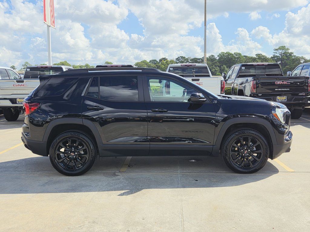 Used 2025 GMC Terrain Elevation w/ Black Edition AWD/4WD image 4