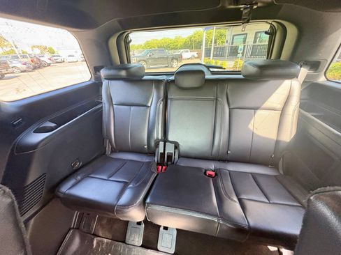 Used 2020 Ford Expedition XLT w/ Equipment Group 201A RWD image 10