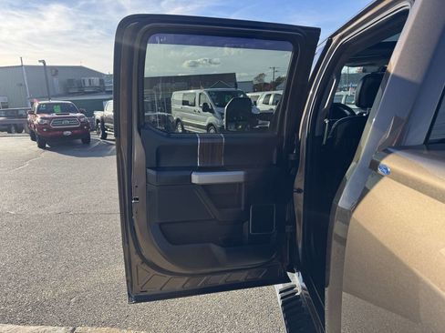 Used 2015 Ford F150 Lariat w/ Equipment Group 502A Luxury image 34