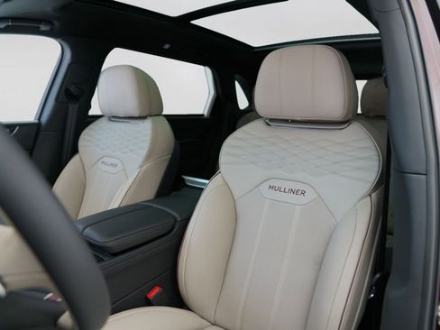 New 2026 Bentley Bentayga Extended Wheelbase AWD/4WD image 9