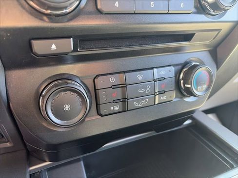 Used 2018 Ford F150 XLT w/ Equipment Group 302A Luxury AWD/4WD image 16