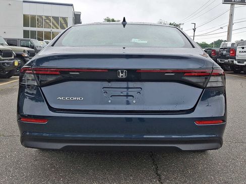 Used 2023 Honda Accord EX image 5