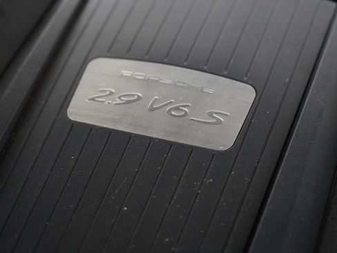 Used 2023 Porsche Macan S AWD/4WD image 35