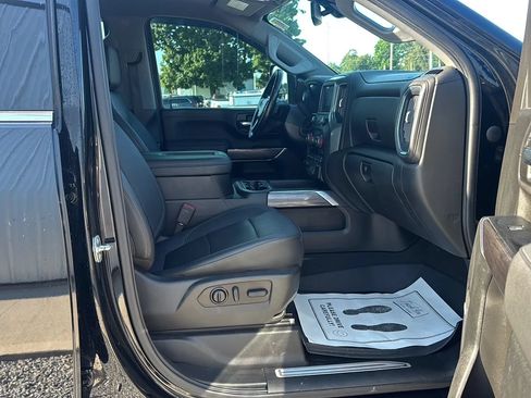 Used 2022 Chevrolet Silverado 3500 LTZ w/ LTZ Convenience Package AWD/4WD image 18