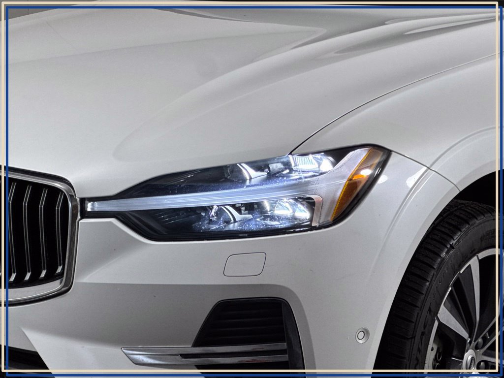 Used 2022 Volvo XC60 T8 Inscription Expression w/ Advanced Package AWD/4WD image 2