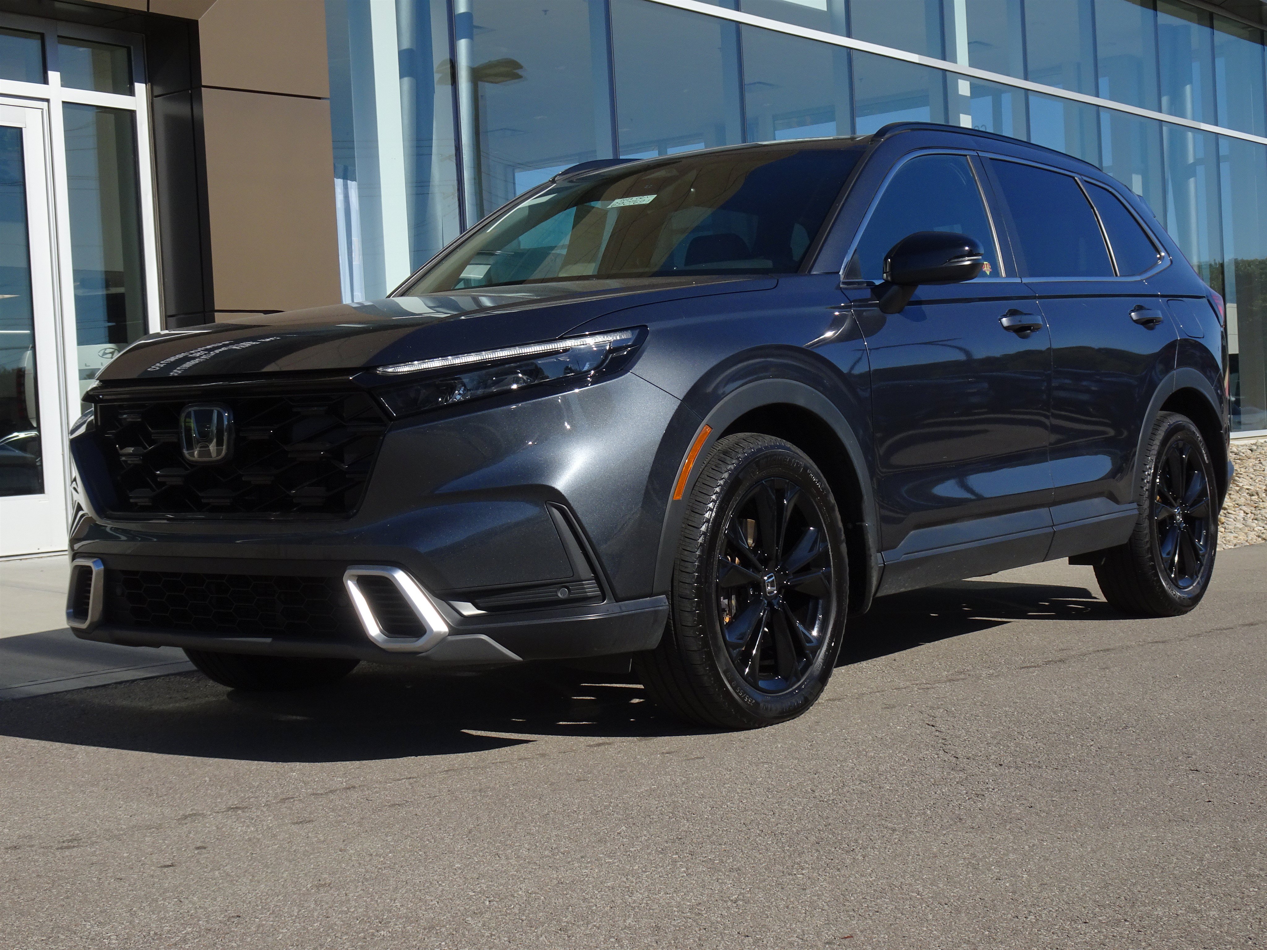 Used 2024 Honda CR-V Sport Touring image 1