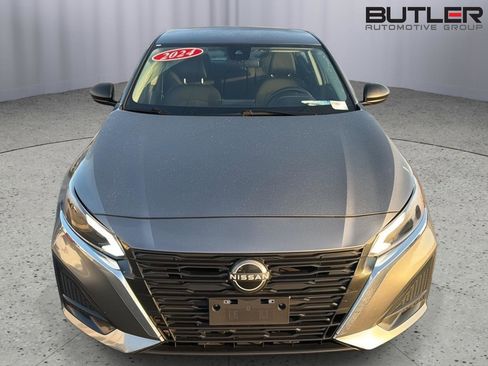 Used 2024 Nissan Altima 2.5 S FWD image 9