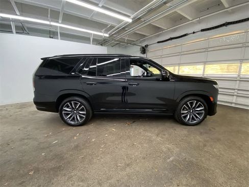 Used 2022 Cadillac Escalade Sport Platinum w/ Heavy-Duty Trailer Package image 7