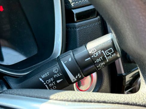 Used 2017 Honda CR-V EX image 26