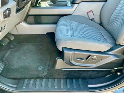 Used 2017 Ford F150 XLT w/ Equipment Group 302A Luxury image 41