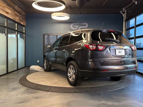 Used 2015 Chevrolet Traverse LT AWD/4WD image 5