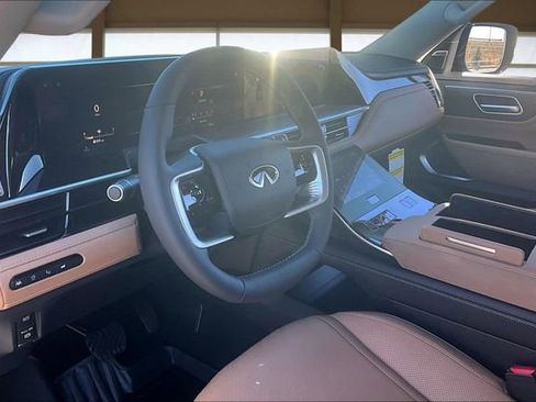 New 2026 INFINITI QX80 Luxe image 14