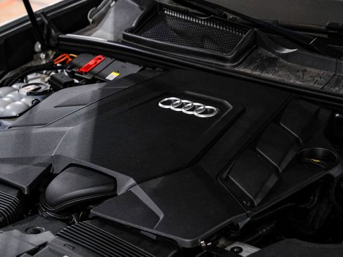 Used 2023 Audi Q8 Premium Plus w/ Premium Plus Package AWD/4WD image 53