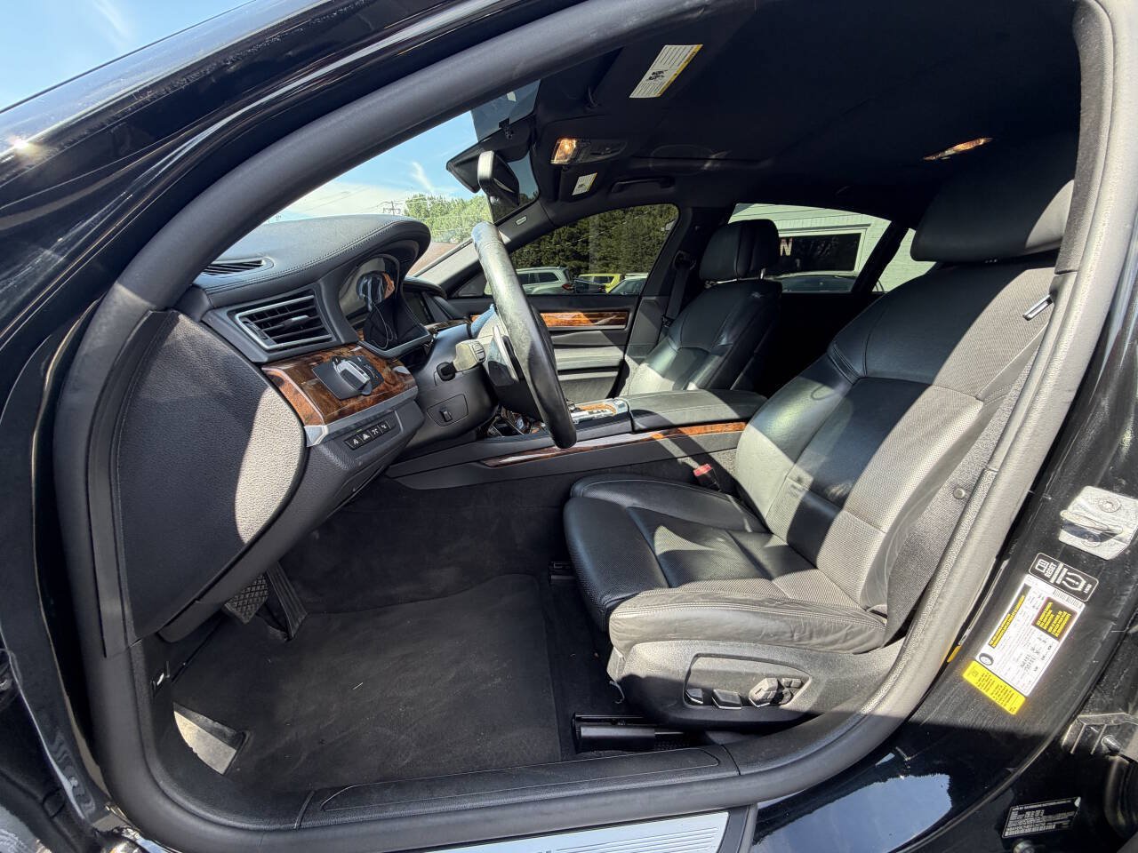 Used 2014 BMW 750Li RWD image 7