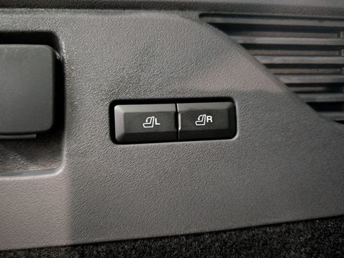 New 2026 Lincoln Nautilus Premier image 24