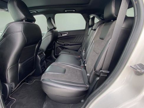 Used 2021 Ford Edge ST w/ Equipment Group 401A image 9