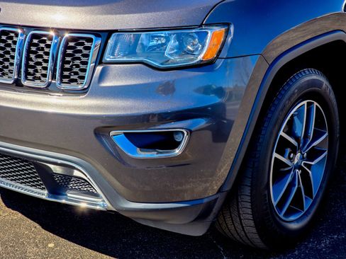 Used 2018 Jeep Grand Cherokee Limited image 5