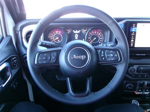New 2026 Jeep Wrangler Sport AWD/4WD image 9