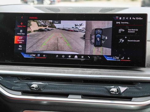 Used 2024 BMW X5 xDrive50e image 14