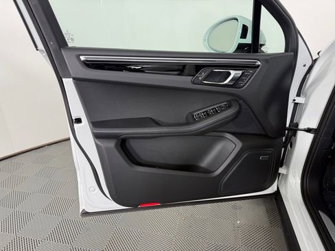 New 2026 Porsche Macan S image 19