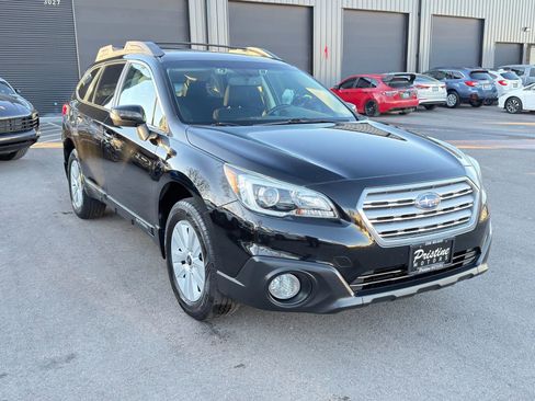 Used 2016 Subaru Outback 2.5i Premium image 2