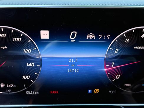 Used 2024 Mercedes-Benz GLC 300 image 35