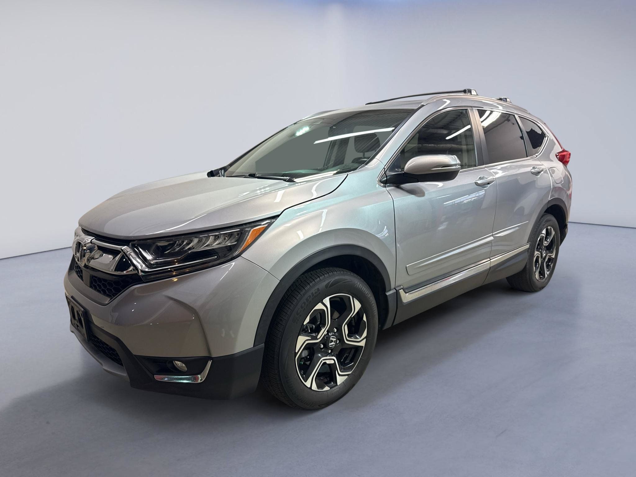 Used 2017 Honda CR-V Touring image 3