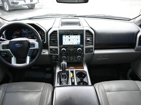 Used 2017 Ford F150 Lariat w/ Equipment Group 501A Mid AWD/4WD image 11