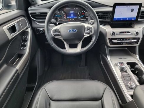 Certified 2023 Ford Explorer XLT w/ Equipment Group 202A AWD/4WD image 32