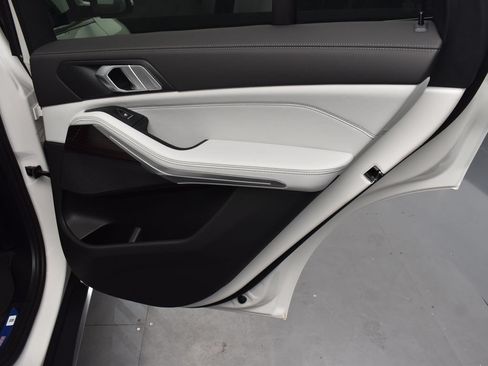 Used 2026 BMW X5 sDrive40i w/ Parking Assistance Package RWD image 21