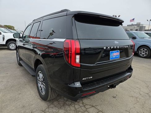 New 2026 Ford Expedition Active image 9