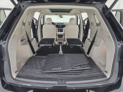 Used 2023 Volkswagen Atlas SEL R-Line AWD/4WD image 20