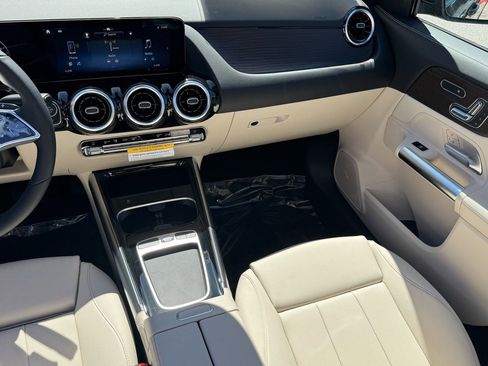 New 2026 Mercedes-Benz GLA 250 image 16